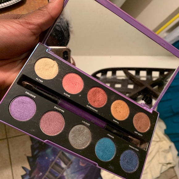 Makeup Bundle - Picture 3 of 8